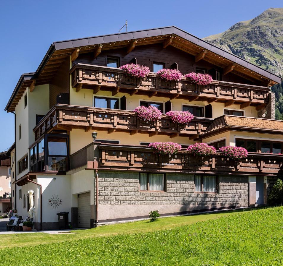 Haus Elisabeth Hotel Sankt Leonhard im Pitztal Eksteriør billede